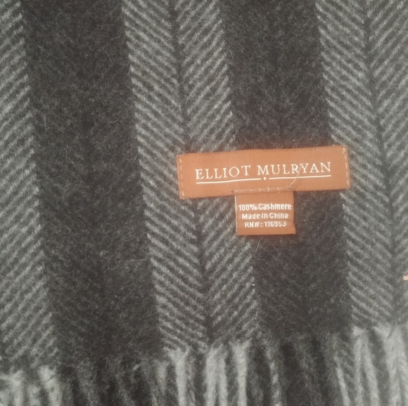 Elliot Mulryan Charcoal Gray  Cashmere Scarf - Picture 2 of 2